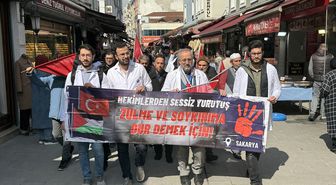 Sakarya'da Hekimler ve Sağlık Çalışanları İsrail'in Gazze'ye Saldırılarını Protesto Etti