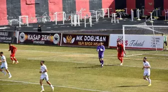 Vanspor FK, Yeni Mersin İdmanyurdu'nu 3-0 mağlup etti