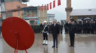 Hakkari'de Şehitleri Anma Günü ve Çanakkale Zaferi Programı Düzenlendi