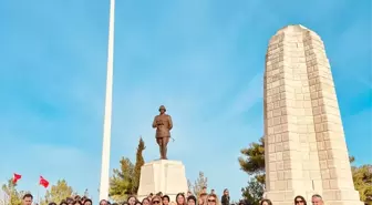 Asarcıklı öğrenciler Çanakkale'de şehitlikleri gezdi