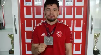 Muhammet Karavuş, Paris 2024 Olimpiyatları'na katılmayı hedefliyor