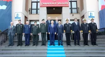 Milli Savunma Bakanı Yaşar Güler Çanakkale Valiliğini Ziyaret Etti