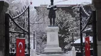 Doğu Anadolu'da Kar Yağışı Devam Ediyor