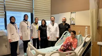 Sivas'ta Yem Karma Makinesine Saçlarını Kaptıran Genç Kız, Başarılı Operasyonla Saçlarına Kavuştu