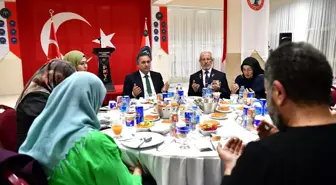 Kırşehir Valisi Hüdayar Mete Buhara, şehit aileleri ve gazilerle iftar sofrasında buluştu