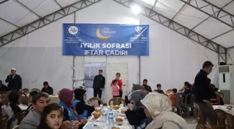 TDV, Ramazan Ayında Depremzedelere Yardımlarda Öncelik Verdi