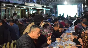 AK Parti Karabük Belediye Başkan Adayı Özkan Çetinkaya Vatandaşlarla İftar Programında Buluştu