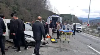 Rize'de Trafik Kazasında 2 Kişi Ağır Yaralandı