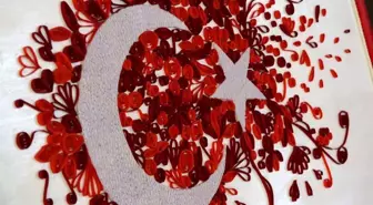 Kırklareli'nde Down Sendromlu Öğrencilerin 'Bayrak' Sergisi Açıldı