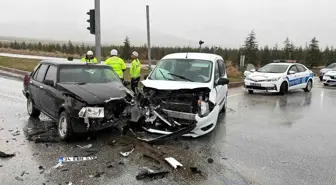 Niğde'de trafik kazasında 2 kişi yaralandı