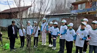 Sivas'ın Akıncılar ilçesinde fidan dikme töreni düzenlendi