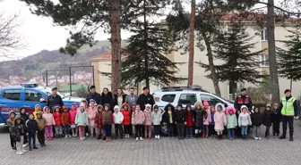 Havza Anaokulu Öğrencileri Çanakkale Zaferi ve Şehitleri Anma Günü İçin Jandarma Komutanlığını Ziyaret Etti