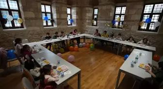 Çocuklar Ramazan Ayında Tekne Orucu Tutuyor