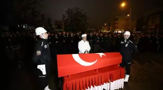 İstanbul'da trafik kazasında şehit olan polis memuru Bingöl'de defnedildi