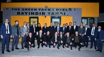 Ulaştırma ve Altyapı Bakanı Uraloğlu, Ankara'da bir taksi durağını ziyaret etti