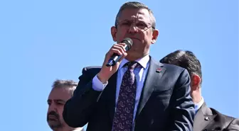 Özgür Özel'den Cumhurbaşkanı Erdoğan'a: Hamza Dağ'ı İzmir'e kayyum atamaya çalışıyor