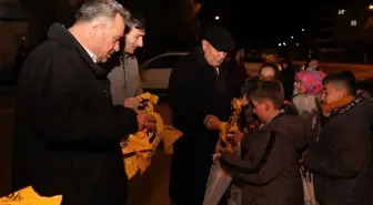 Bayburt Belediyesi, Onbeşi Geleneği Kapsamında Çocuklara İkramda Bulundu