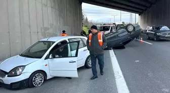 TEM Otoyolu Seyrantepe mevkiinde araç takla attı