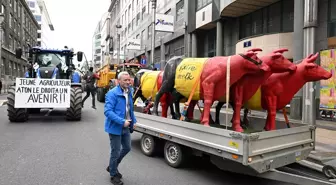 Çiftçiler Brüksel'de Gösteri Düzenledi