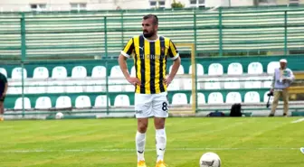 Bucaspor 1928 Formasıyla 4 Gol Atan Erhan Çelenk