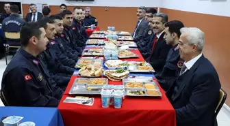 Kırklareli Valisi Birol Ekici, jandarma personeli ile iftar programında buluştu