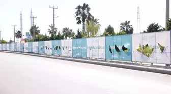 Silifke Belediye Başkanı Sadık Altunok'un afişlerine zarar verildi