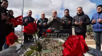 Muhsin Yazıcıoğlu ve İsmail Güneş, kabir başında anıldı