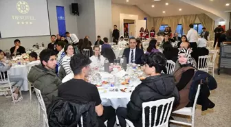 Tekirdağ Valisi Recep Soytürk, Dünya Yetimler Günü'nde çocuklarla iftarda buluştu