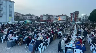 Yalova'da AK Parti teşkilatı tarafından iftar programı düzenlendi