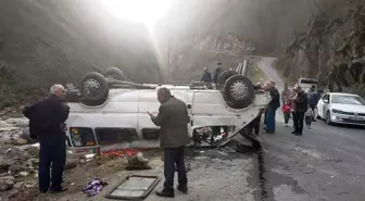 Giresun'da minibüs devrildi: 4 yaralı