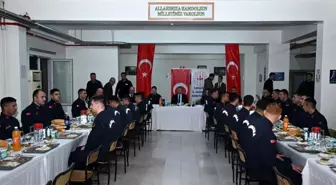 Osmaniye Valisi Erdinç Yılmaz, Jandarma Er Yusuf Kara'yı eşiyle görüntülü konuşmada buluşturdu