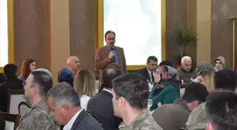 Siirt Valisi ve Belediye Başkan Vekili Kemal Kızılkaya, şehit aileleri ve gaziler için iftar programına katıldı