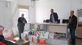 Tokat'ın Pazar ilçesinde çiftçilere nohut tohumu dağıtıldı