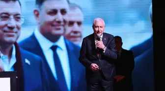 CHP Genel Başkanı Özgür Özel, İzmir'de iftar programında konuştu