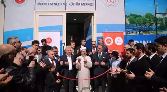 Diyanet İşleri Başkanı Ali Erbaş, gençleri cami ve gençlik merkezleriyle buluşturmak için çaba gösteriyor