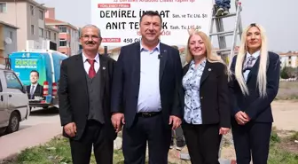 AK Parti Odunpazarı Belediye Başkan Adayı Özkan Alp, Emek Mahallesi'nde Cumhur Yürüyüşü Gerçekleştirdi