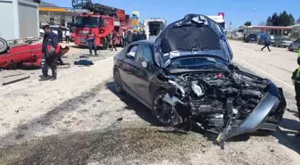 Adıyaman'da Otomobil Kazası: 1 Çocuk Hayatını Kaybetti, 6 Kişi Yaralandı