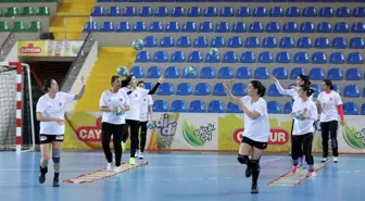 Milli Kadın Hentbol Takımı Karadağ maçına sporseverleri davet ediyor
