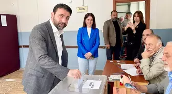 AK Parti Karabük Milletvekili Cem Şahin, Mahalli İdareler Genel Seçimleri için oyunu verdi