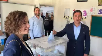 CHP Muğla Büyükşehir Belediye Başkan adayı Ahmet Aras, oyunu Bodrum'da kullandı