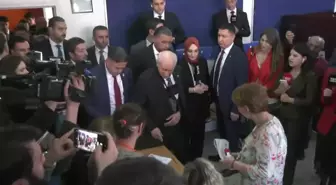 Devlet Bahçeli, Ankara'da oy kullandı