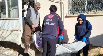 Adıyaman'da hasta ve yaşlılar ambulanslarla sandığa taşındı