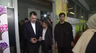 Murat Kurum ve ailesi oy kullandı