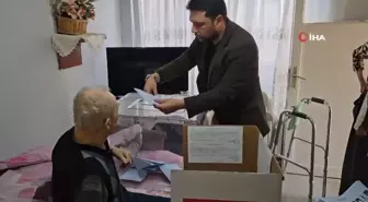 Sındırgı'da gezici sandıkta oy kullanma işlemi tamamlandı