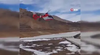 16 yaşındaki hasta için ambulans helikopter havalandı