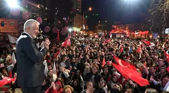 Isparta Belediye Başkanı Şükrü Başdeğirmen, seçim zaferini kutladı