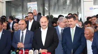 Şanlıurfa Büyükşehir Belediye Başkanı Mehmet Kasım Gülpınar tebrikleri kabul etti