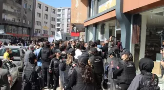 Şırnak'ta izinsiz yürüyüşe polis müdahalesi: 11 kişi gözaltına alındı