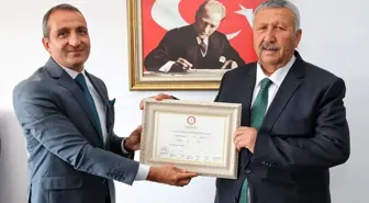 CHP'li Erol Demirhan, Kaş Belediye Başkanlığı görevine başladı