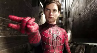 Sam Raimi, Tobey Maguire'ın Spider-Man 4'e dönüşü hakkında konuştu